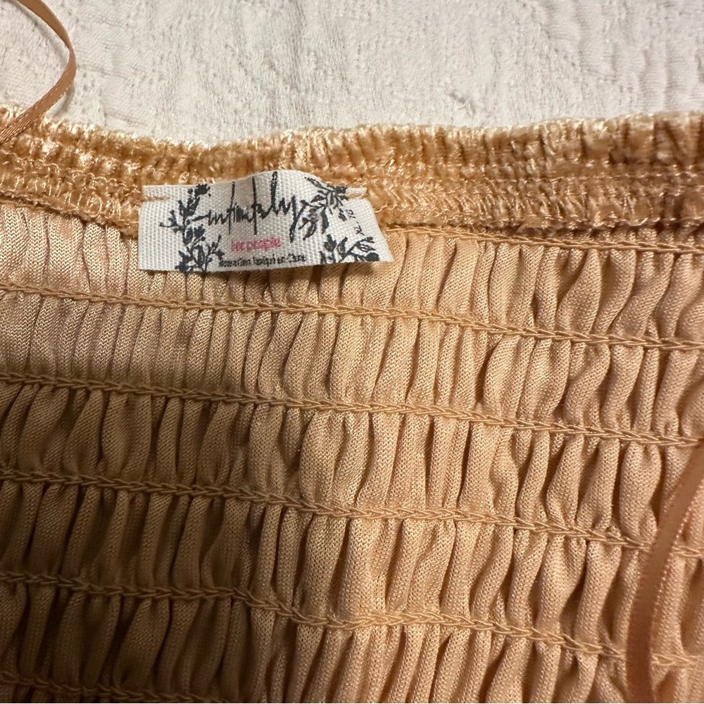 NEW ⭐️⭐️ Intimately Free People Gold velvet Bodysuit with Puff Sleeves sz XL - Picture 4 of 8